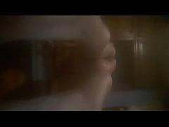 Play MP4 - Desnudo y caliente en ejercicios