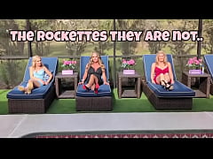 Play MP4 - BTS funnies for this MILF Monday&period; Pixel Pixie ca &comma; PetiteProfXXX & I were trying to be serious but&comma; we could &period;&period;&period;