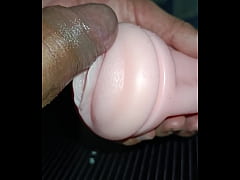 Play MP4 - Kissy&colon; mamada&comma; por la vagina y garganta profunda&period;