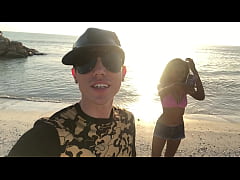 Play MP4 - Aiden and astronaut lady at the beach