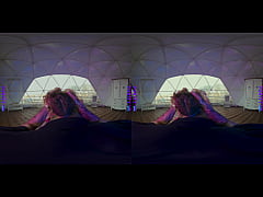 Play MP4 - Curvy Stepmother with Manuela Ferrari