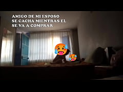 Play MP4 - AMIGO SE METE A CAMA MIENTRAS MI ESPOSO SE VA HACER CAPACITACI&Oacute;N ALQUILAMOS DOS CAMAS PARA TODOS
