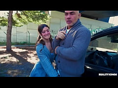 Play MP4 - Side of the Ho'ed &sol; Reality Kings