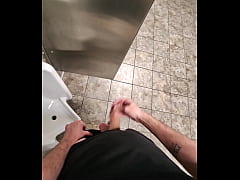 Play MP4 - Masturbation in Public Restrooms
