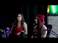 Play MP4 - COMPILADOS DO ESPECIAL DE NATAL NO SWING CAST COM TIFANY ROCHA&comma; RAPHAELA SAVANAH&comma; BURGUESA&comma; BRUNINHA A SURFISTINHA&comma; KAROL REDXXX E ISADORA CLOSEL - PARTE 3 &lpar;WATCH ON&colon; SHEER&sol;RED&rpar;