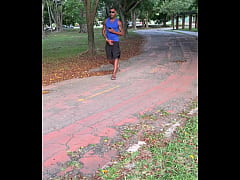 Play MP4 - novinho sedento por pika vai no mato pra goza acha um negao dotado