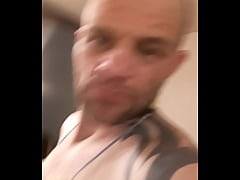 Play MP4 - Me showing more of me&comma; AxelsChasen