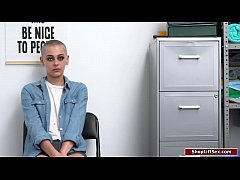 Play MP4 - Thief gets fucked after stripsearch