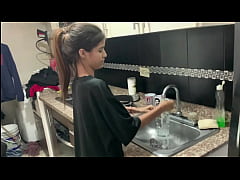 Play MP4 - Hermanastra cachonda juguetona le gusta cabalgar en mi gran polla HISTORIA COMPLETA