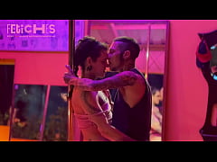 Play MP4 - Gostosa tatuada dan&ccedil;a no poledance para gostoso