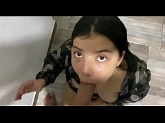 Play MP4 - DESEO SEXUAL POR LA MA&Ntilde;ANA TIENE MI HERMANASTRA MACKENICE al saber que la voy a follar