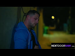 Play MP4 - Muscle Daddy Intensely Makes Love To Hot Stranger - Roman Todd&comma; Theo Brady - NextDoorRaw