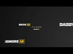 Play MP4 - HUNT4K&period; Stripped in the abandoned place&period;&period;&period; For some cash