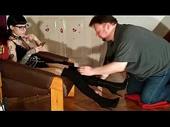 Play MP4 - Beth Kinky - Boot & smelly sock sniffing foot slave HD