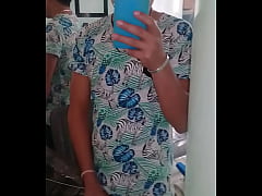 Play MP4 - Eduardo Mart&iacute;nez  de Veracruz se masturba frente a mi