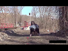 Play MP4 - Pee Next To The Railway Line