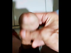 Play MP4 - Batendo uma escondido durante o almo&ccedil;o de fam&iacute;lia&excl;