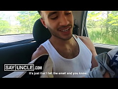 Play MP4 - Leo&comma; A Taxi Driver In Buenos Aires&comma; Picks Up Tales To Take Him To His Anal Destination