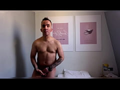 Play MP4 - Countdown to my Birthday - Horny Slut in London looking for loads&excl;