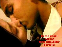 Play MP4 - Indian Saree vs Indian Cockindianindian