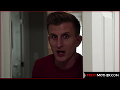 Play MP4 - PervyMother - Lucky Guy Watching his PAWG Stepmom