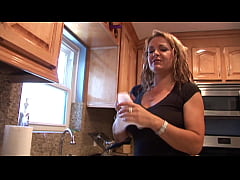 Play MP4 - Kelly Leigh Was Found On The National Interracial Cougar Hunt