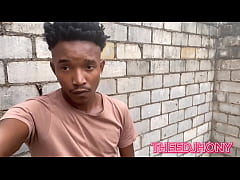 Play MP4 - NEG&Atilde;O BRASILEIRO COMENDO MADURO SEM DO