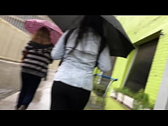 Play MP4 - Bota e legging da novinha