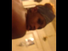 Play MP4 - d&period; on her bday