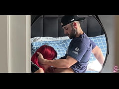 Play MP4 - Peguei meu marido comendo a bab&aacute; na nossa cama com a c&acirc;mera escondida