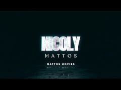 Play MP4 - Fui Malhar com tes&atilde;o e sem calcinha - Aprontando na academia