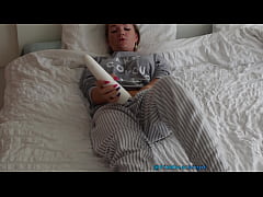 Play MP4 - Blonde MILF wearing cute outfit and using huge white vibrator