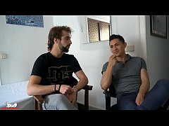 Play MP4 - Ricardo immediately sucks up Renzo uncut cock