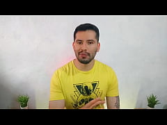 Play MP4 - Vendedor de perfumes dotado penetra con sus 20cm a hombre sacerdote que le dio un masaje&excl; Relato sexual