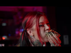 Play MP4 - Infamous Mukbang is BAAAACK - SFW