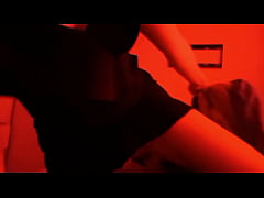 Play MP4 - Mi madrastra sexy y peque&ntilde;a se pasa a mi cuarto mientras mi pap&aacute; est&aacute; en su trabajo