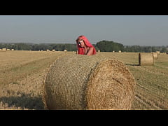 Play MP4 - Bikini&comma; hay rolls and field