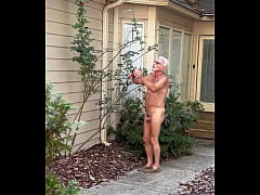 Play MP4 - Nakedman15 - Naked gardening 2