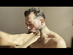 Play MP4 - Worshipping the young master&rsquo;s foot