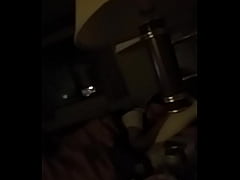 Play MP4 - Workin Myself At The Hotel