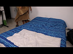 Play MP4 - un dia frio y lluvioso hace que ella quiera el calor de mi verga