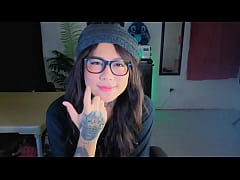 Play MP4 - The new video available in 1 hour