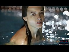 Play MP4 - Petite body teen Vi Shy gives swimming pool striptease