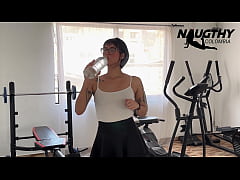 Play MP4 - Delicious exercise routine with beautiful hot girl