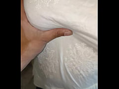 Play MP4 - Kitchen me kaam karte hue Bhabhi ki moti gand dekh k hui neeyat kharab &excl;&excl;