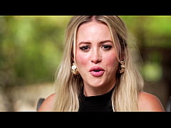 Play MP4 - Elle fantasmait de faire la pute&period;&period;&period;