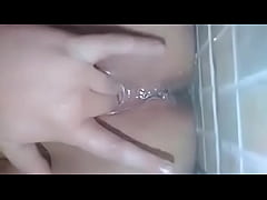 Play MP4 - Mexicana se masturba y se viene rico