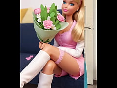 Play MP4 - Tu veux jouer avec ta poup&eacute;e &quest;