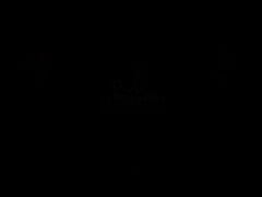 Play MP4 - O cunhado chega de surpresa quando sai do banho e acabei dando pra ele