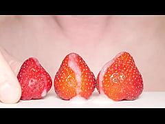 Play MP4 - Strawberries And Cream